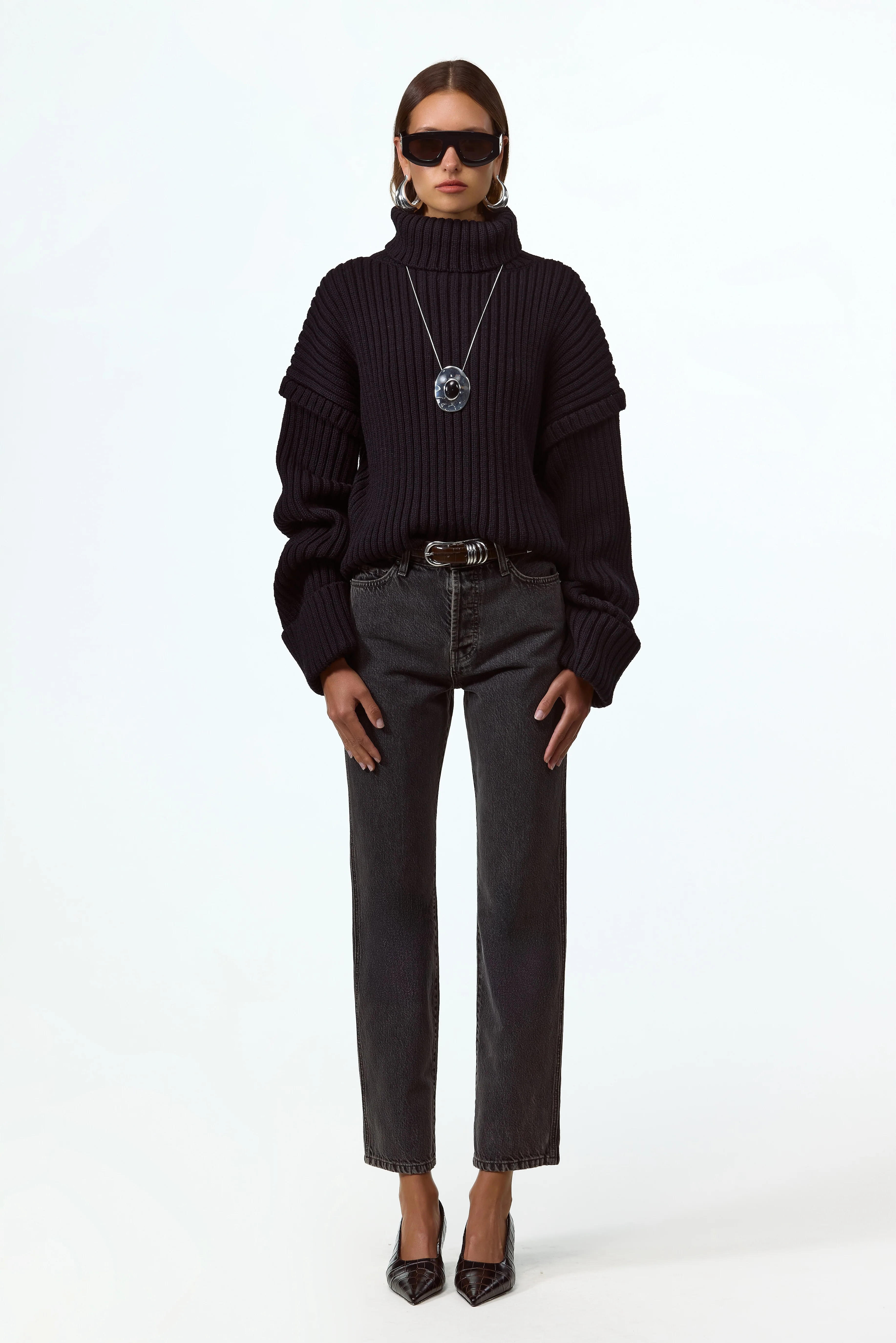 Oversized Ribbed Wool Sweater (Black)