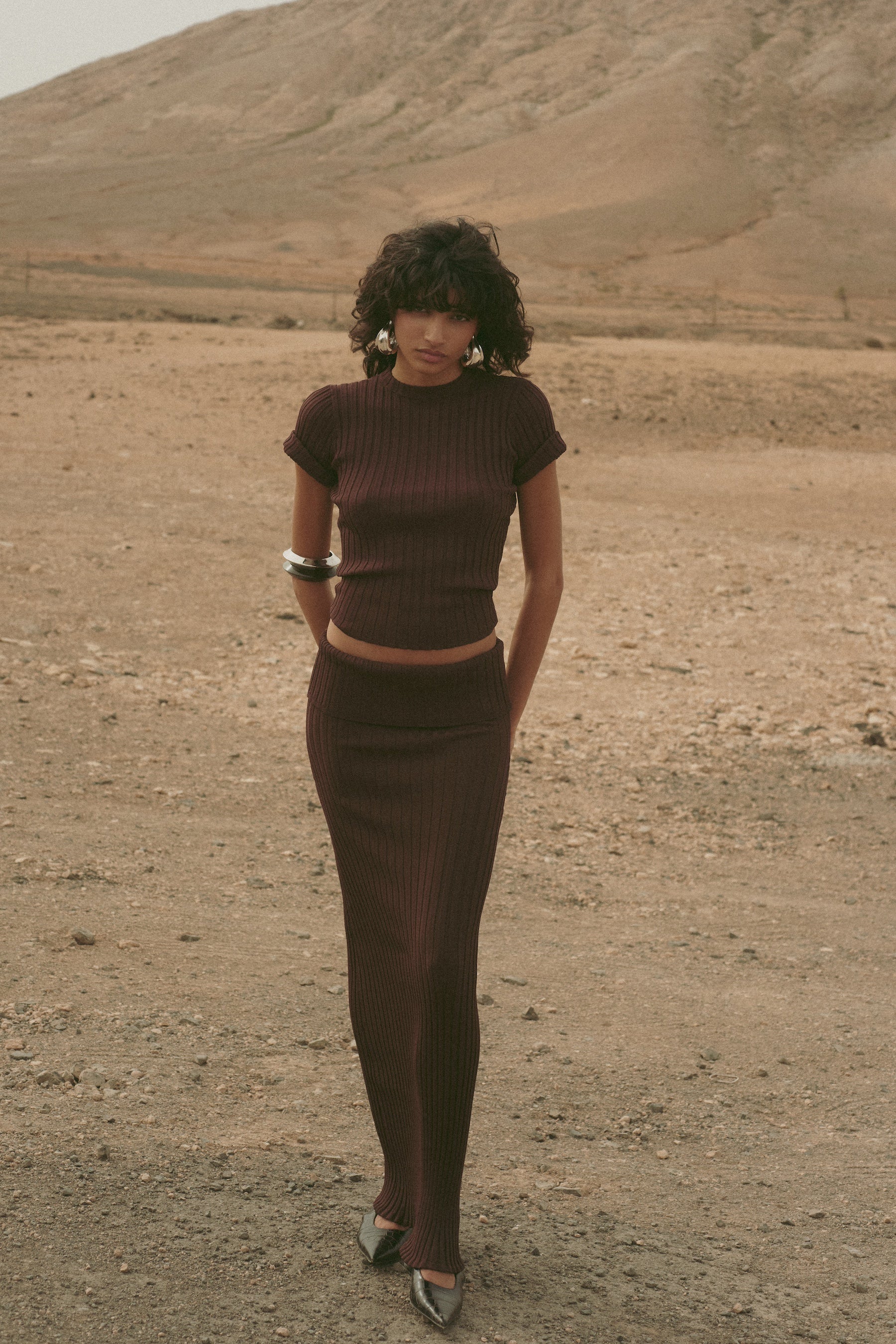 Ribbed Knit Top (Chocolate Brown)