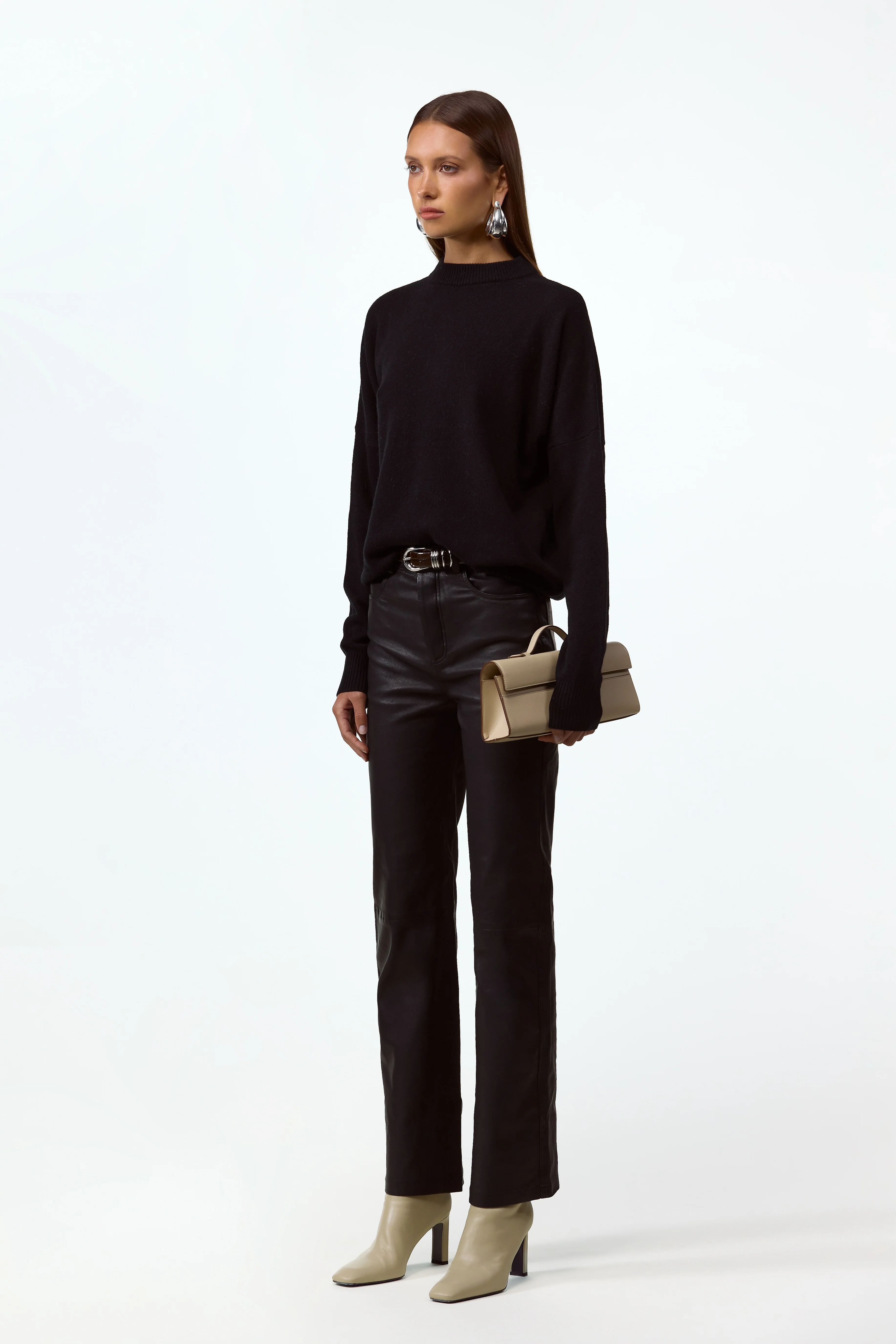 Lightweight Wool Sweater (Black) 4 Lightweight Wool Sweater (Black)