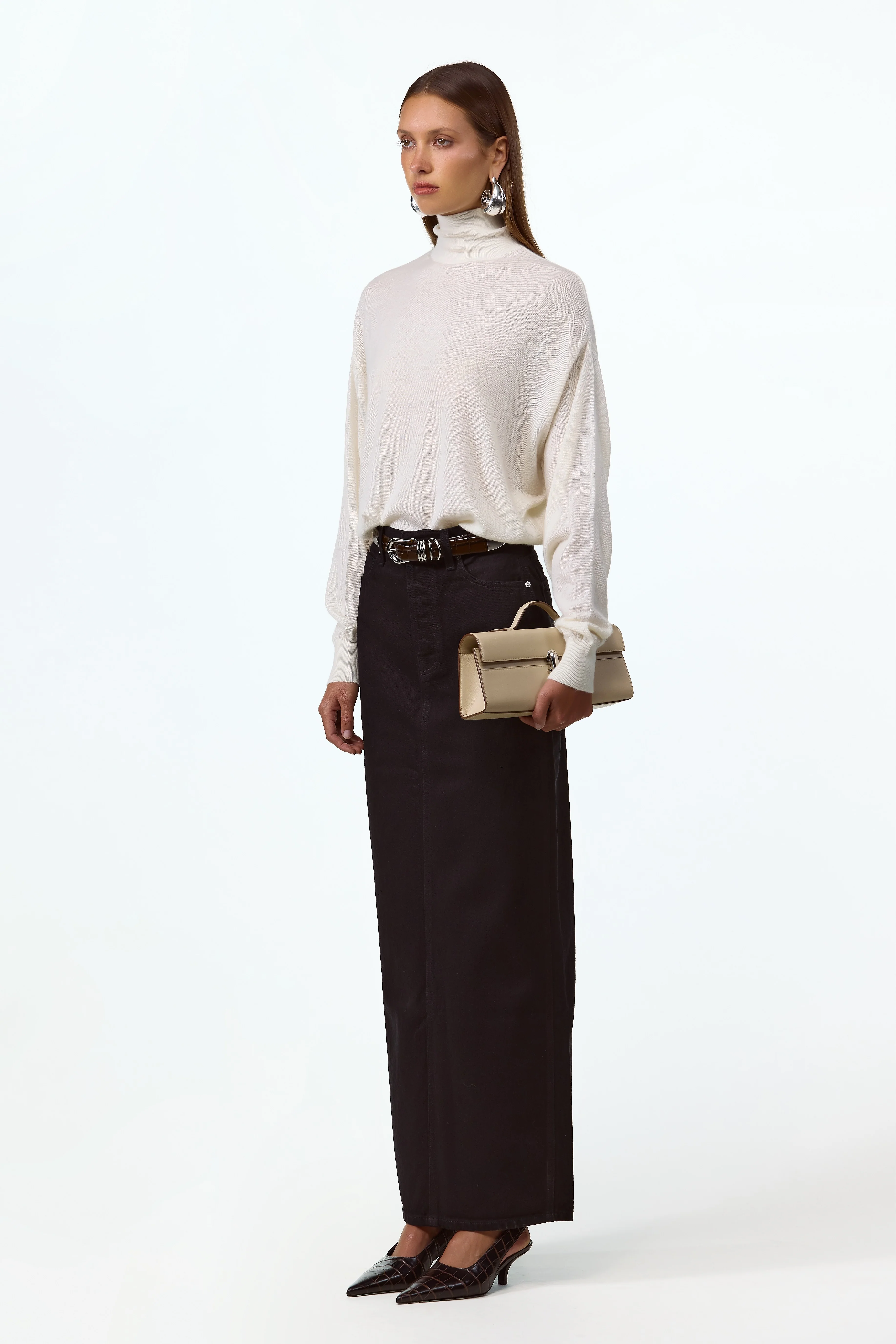 Home 7 Relaxed Cashmere Turtleneck (Cream)