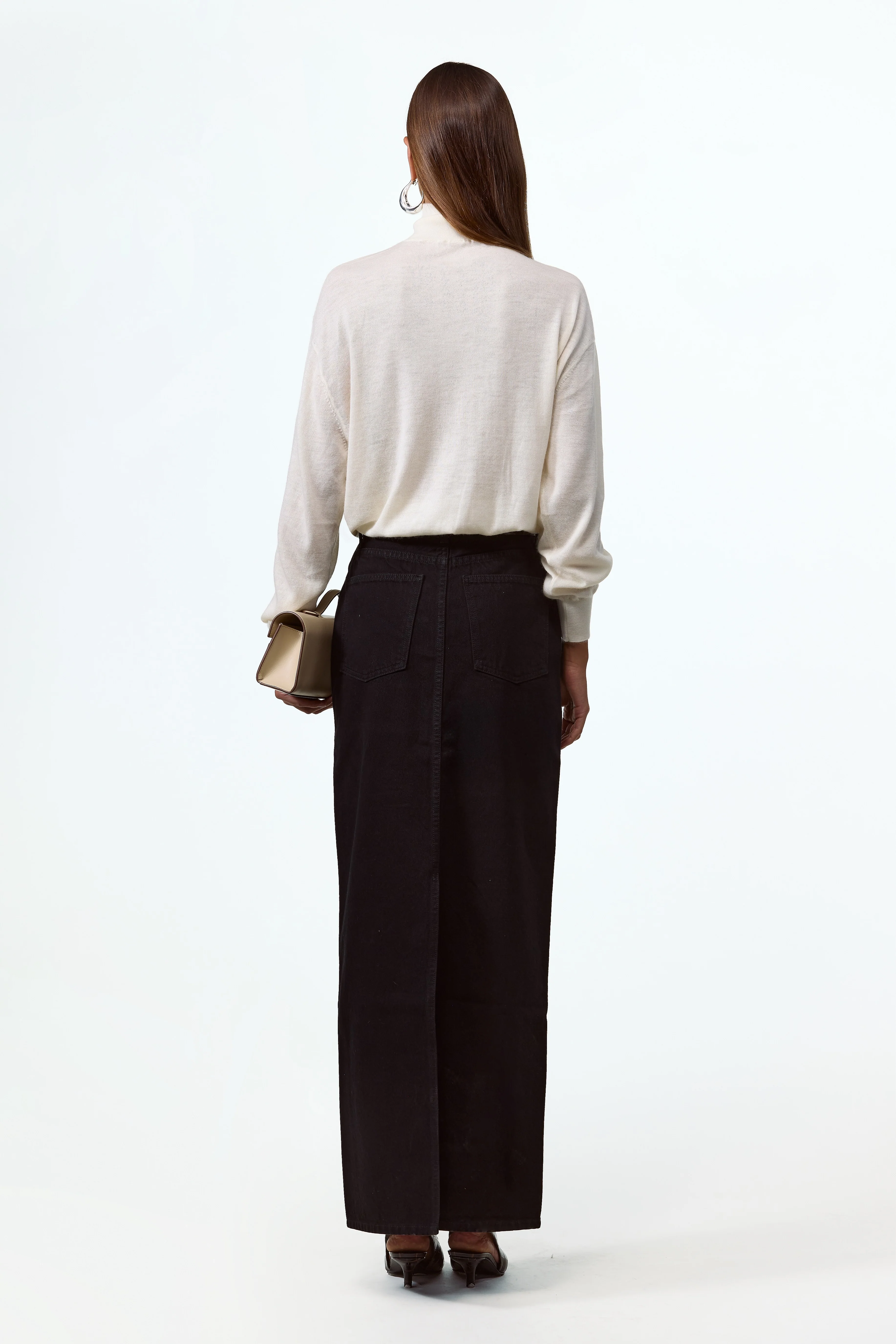 Home 8 Relaxed Cashmere Turtleneck (Cream)