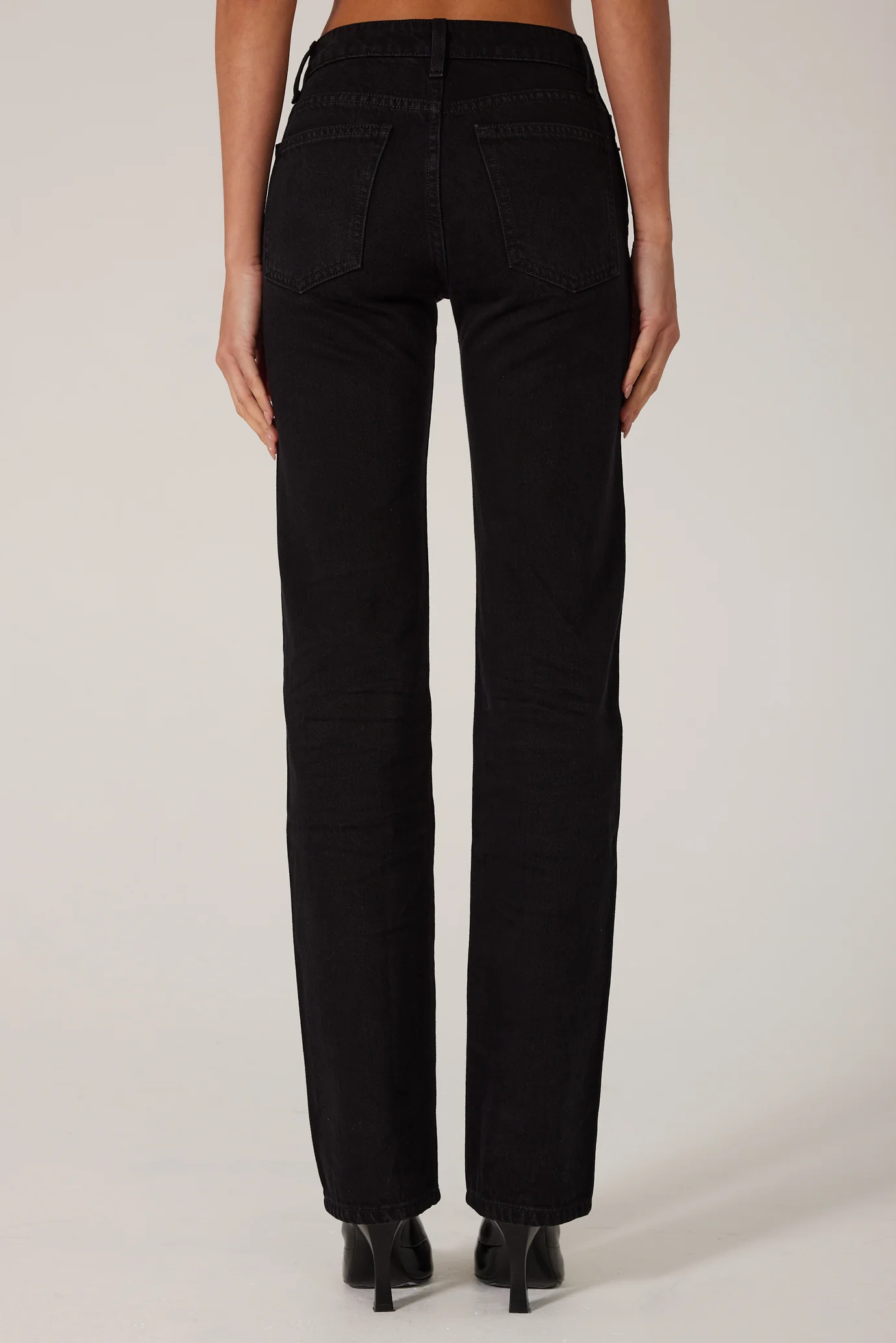 The Perfect Jean (Black) 6 The Perfect Jean (Black)