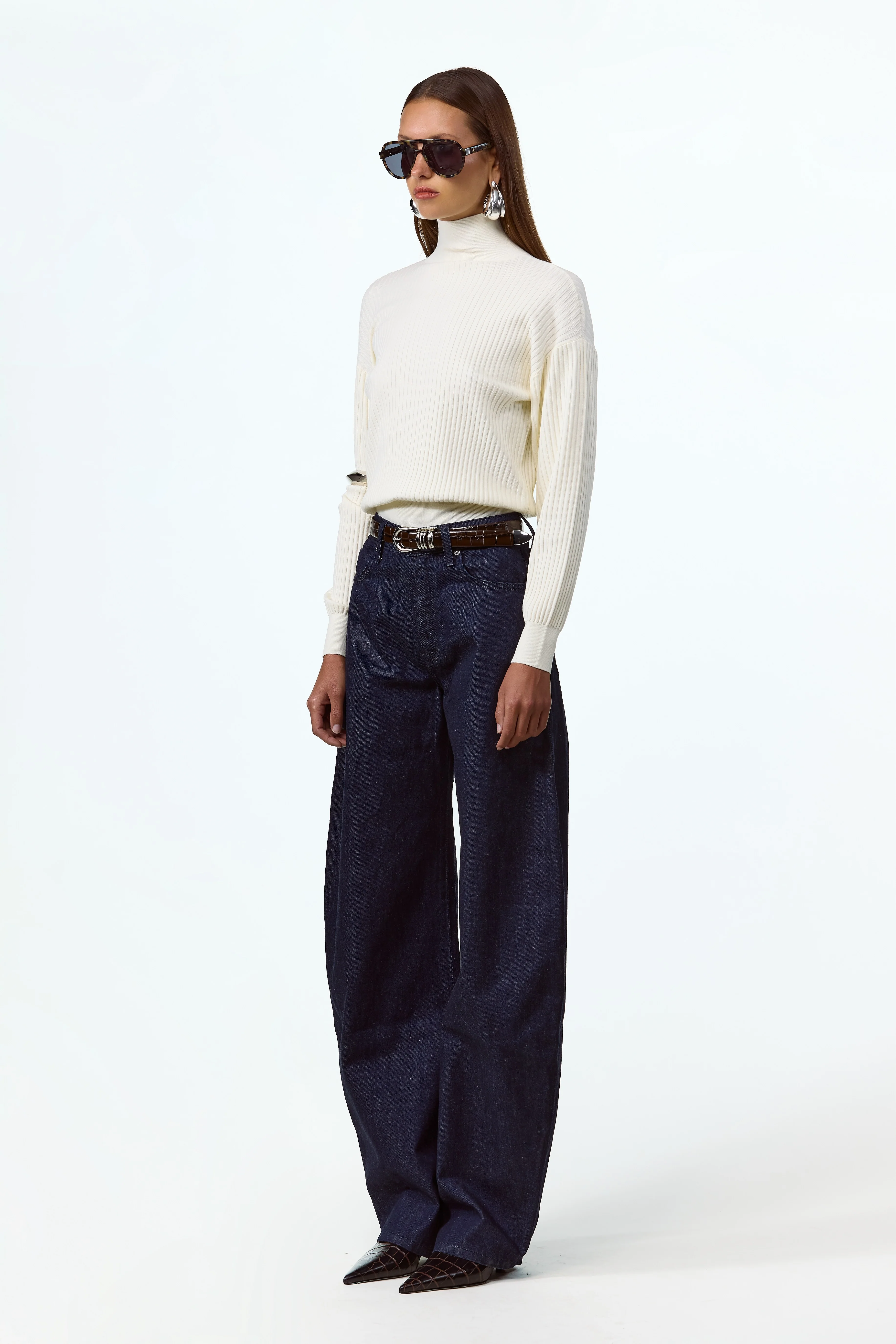 The Barrel Jean (Dark Indigo) 4 The Barrel Jean (Dark Indigo)