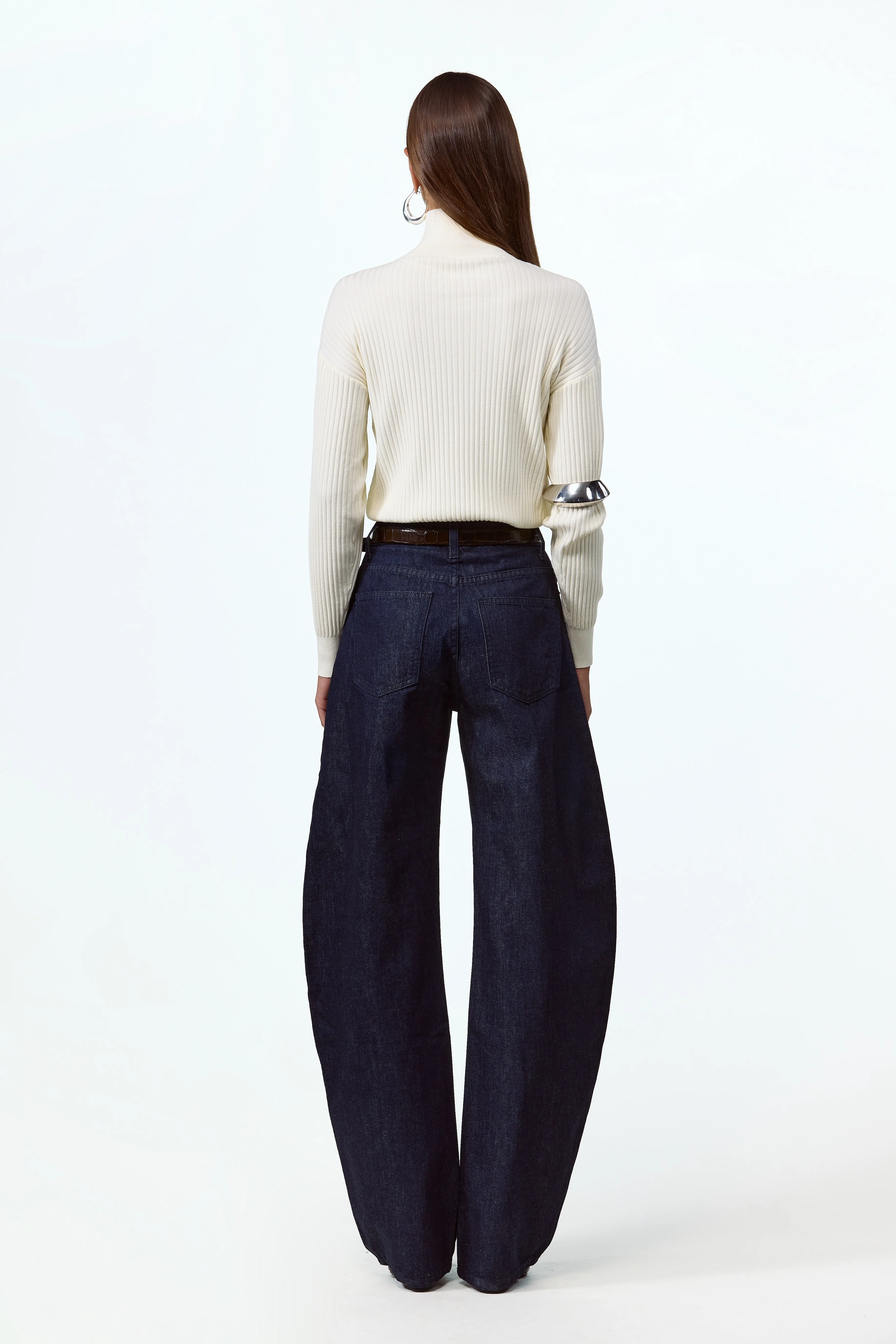 The Barrel Jean (Dark Indigo) 5 The Barrel Jean (Dark Indigo)