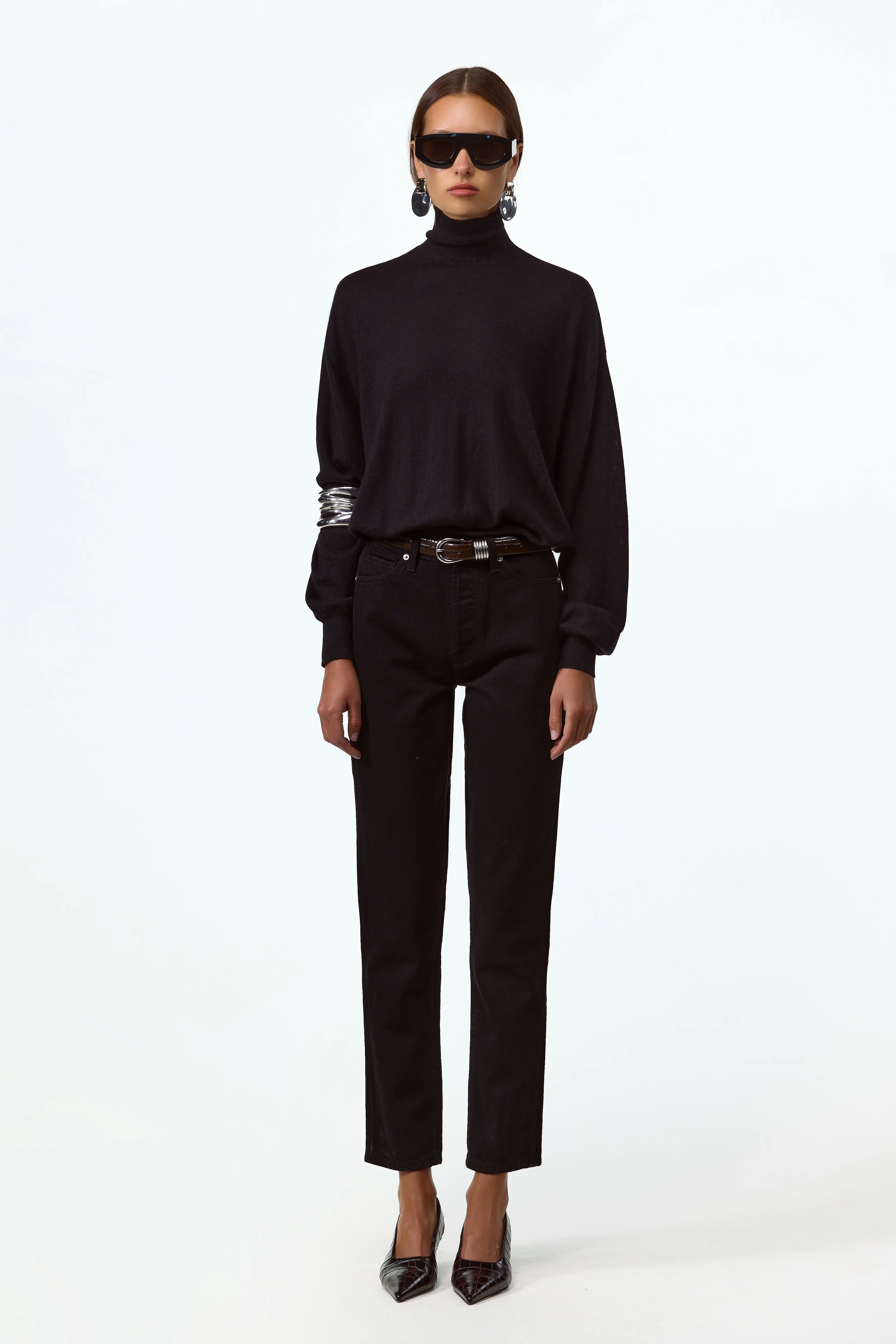 The Straight Ankle Jean (Black)